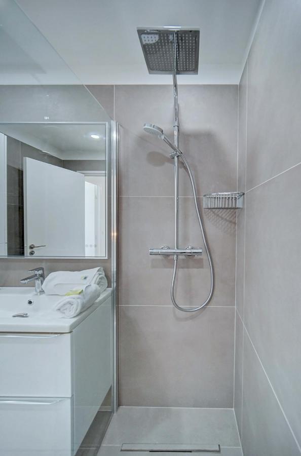 Immogroom- Renovated- Large Terrace- Ac- Shops- Parking Apartment
